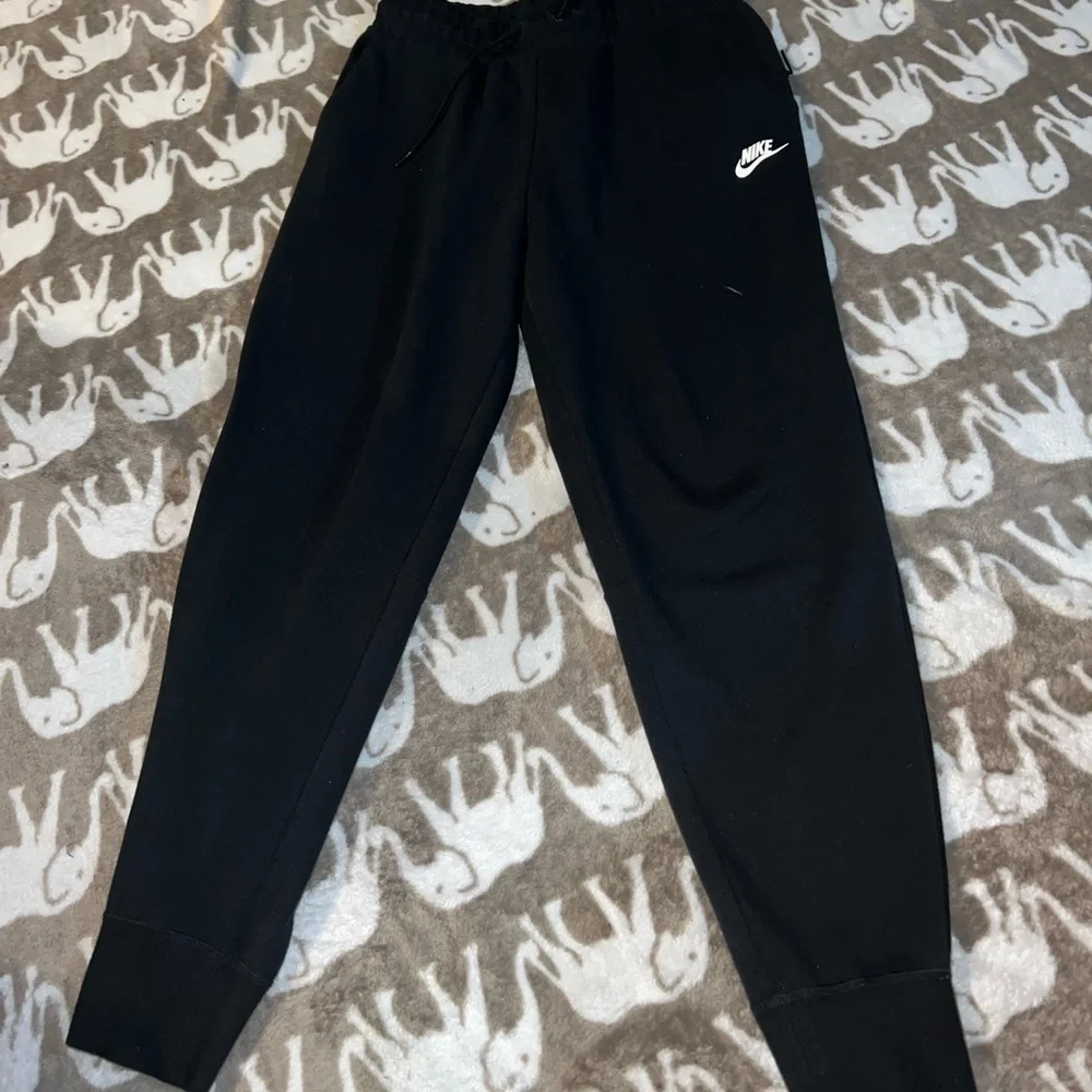 Nike Bundle - Picture 4 of 6